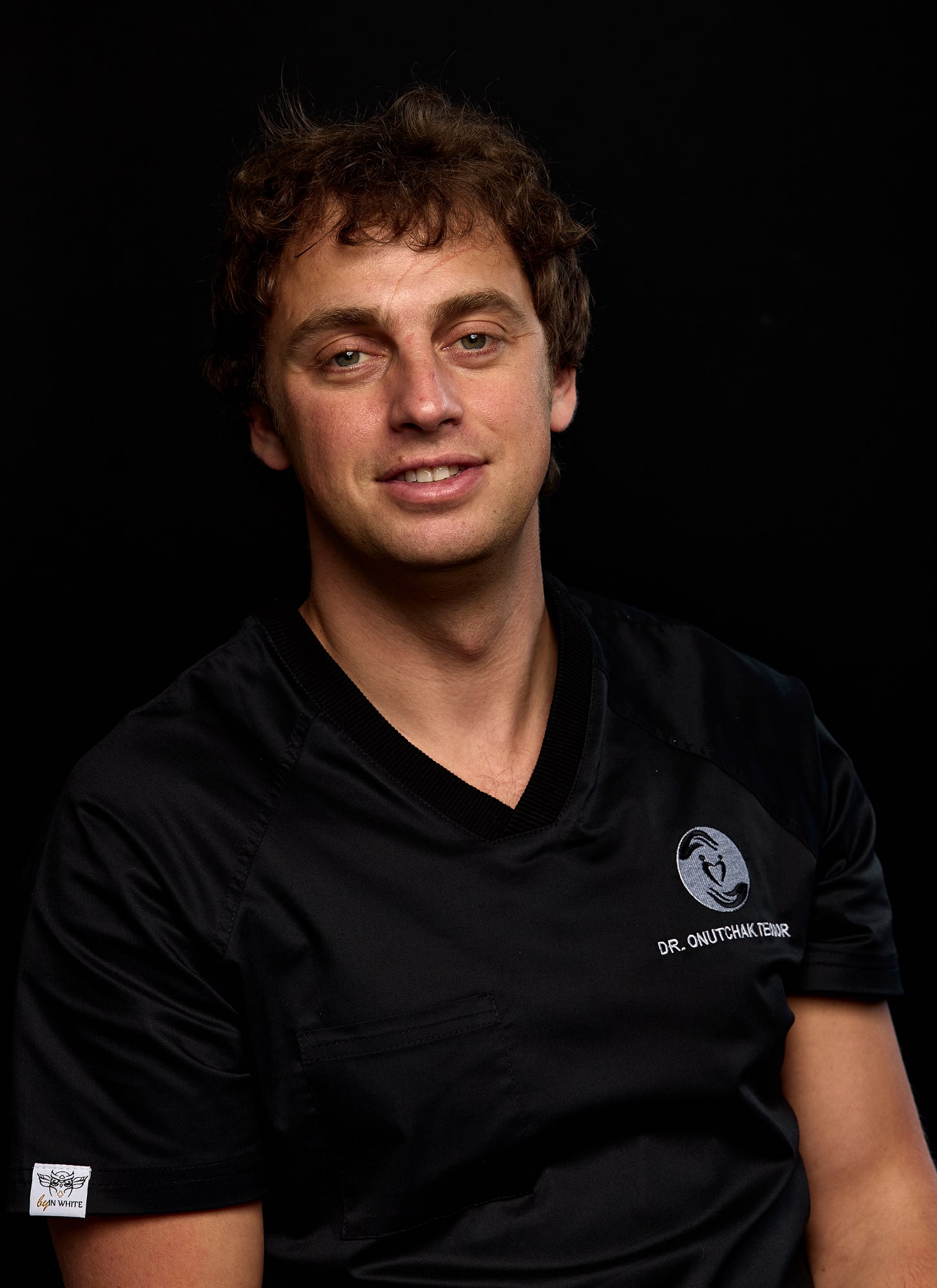 Theodor Onutchak – About Me: Experience, Education, Approach Plastic surgeon Teodor Onutchak